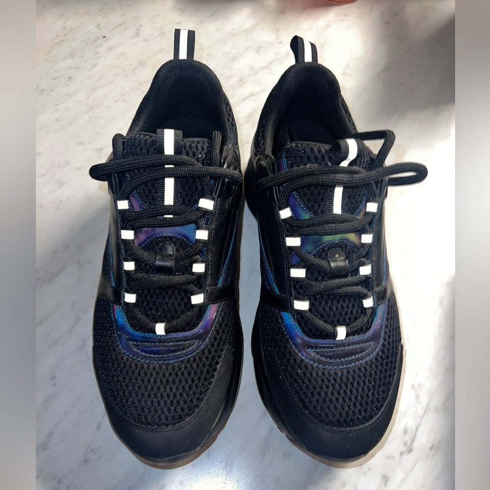Black reflective Dior B22